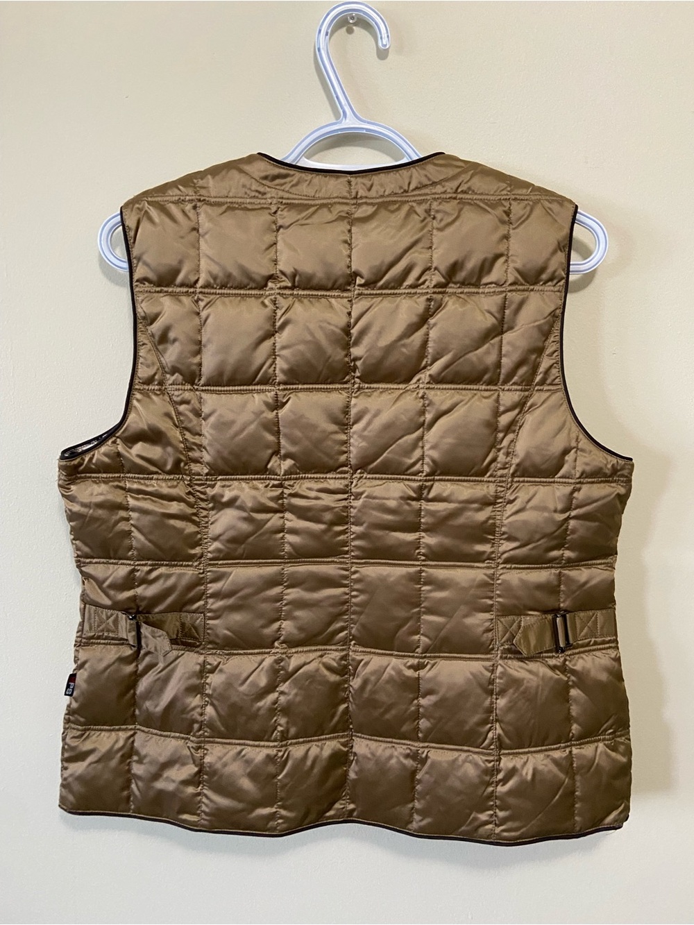 Quilted Gold Vest Size XL - Picture 2 of 12